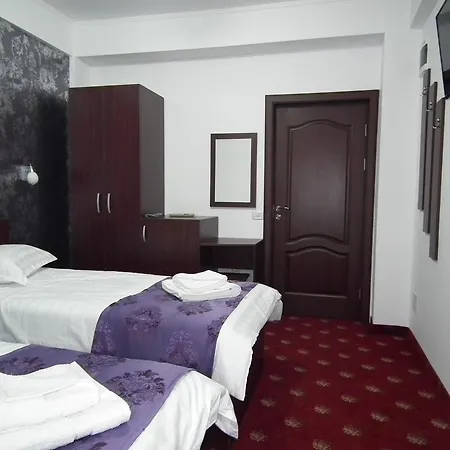 Queen Mary Pensjonat 3*