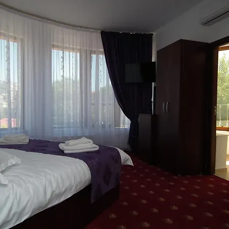 Guest house Vila Queen Mary