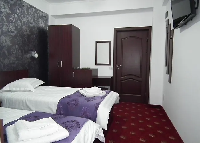 Queen Mary Гостевой дом 3*